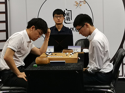 図3：準決勝戦で柯潔九段が趙晨宇八段に勝った。