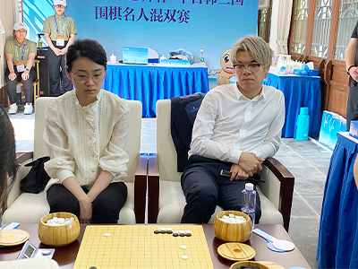 図1：金髪で登場した柯潔九段。