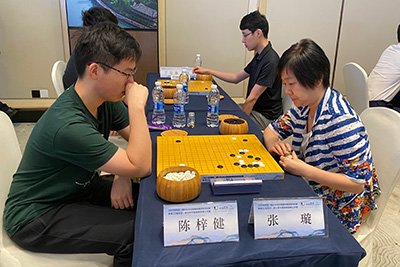 図3：張璇八段は第一回戦で陳梓健七段に敗れた