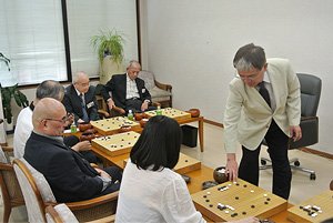 清成九段の指導碁風景