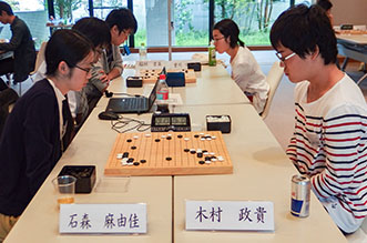 新星位戦 準決勝戦、石森麻由佳さん(千葉大学：左)と木村政貴さん(立命館大学：右)