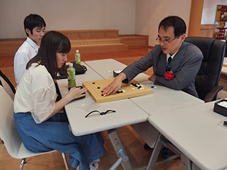 昇位戦優勝の大垣さんは３子で挑戦